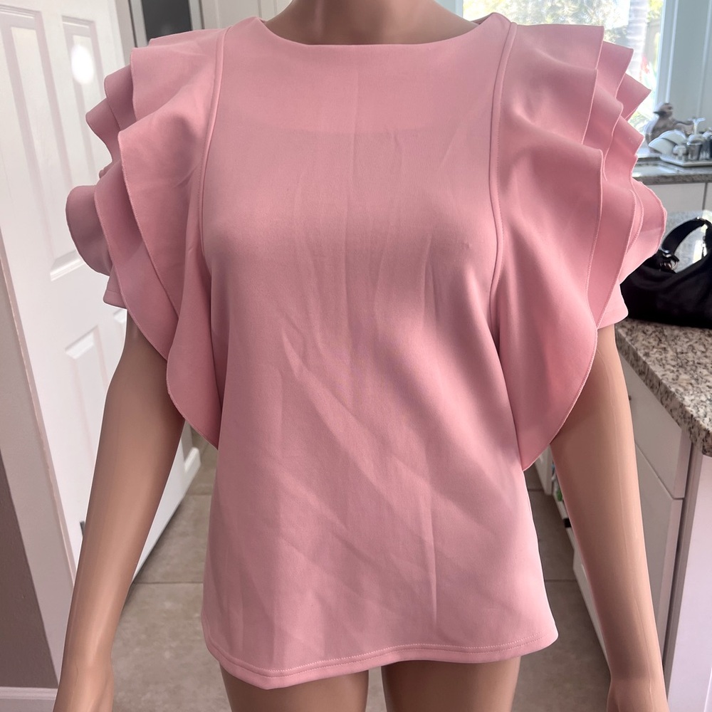 Gracia Ruffled Top